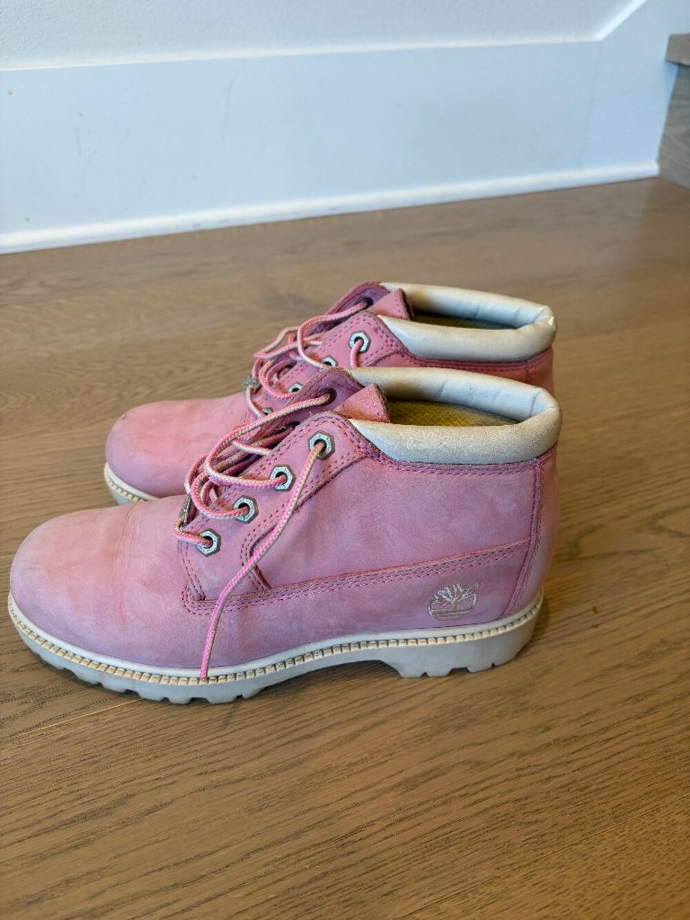 Timberland Women's Nellie Waterproof Chukka Boots 'Pink Nubuck", 8 US